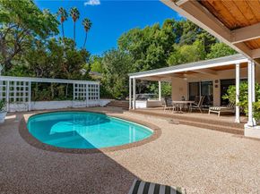 20300 Angelina Place, Woodland Hills CA 91364