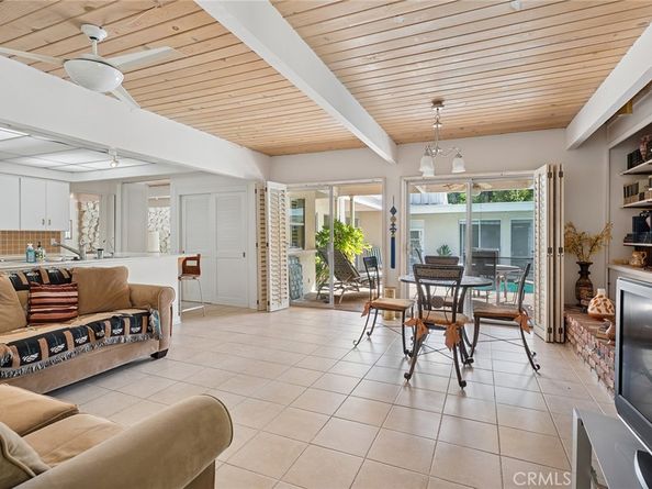 20300 Angelina Place, Woodland Hills CA 91364