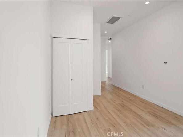 7842 Lasaine Avenue, Northridge CA 91325