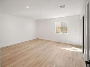 7842 Lasaine Avenue, Northridge CA 91325