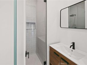 7842 Lasaine Avenue, Northridge CA 91325