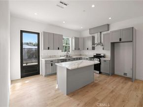 7842 Lasaine Avenue, Northridge CA 91325