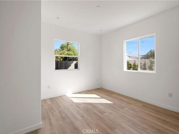 7842 Lasaine Avenue, Northridge CA 91325