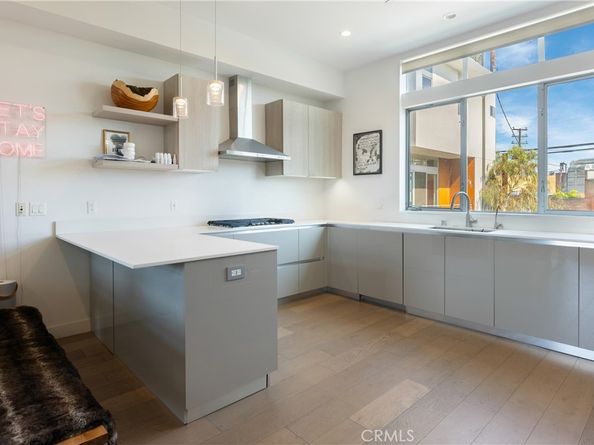 3107 S Dakota, Los Angeles CA 90034