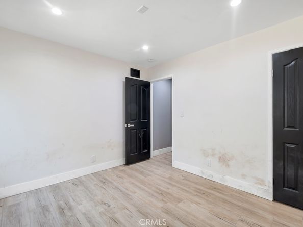 10122 Jovita Avenue, Chatsworth CA 91311