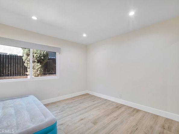 10122 Jovita Avenue, Chatsworth CA 91311