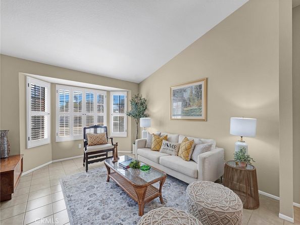 8623 Lurline Avenue, Winnetka CA 91306