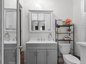 2245 W 27th Street, Los Angeles CA 90018