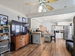 2245 W 27th Street, Los Angeles CA 90018