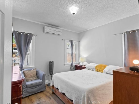 2245 W 27th Street, Los Angeles CA 90018