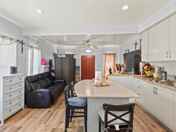 2245 W 27th Street, Los Angeles CA 90018