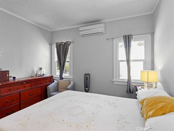 2245 W 27th Street, Los Angeles CA 90018