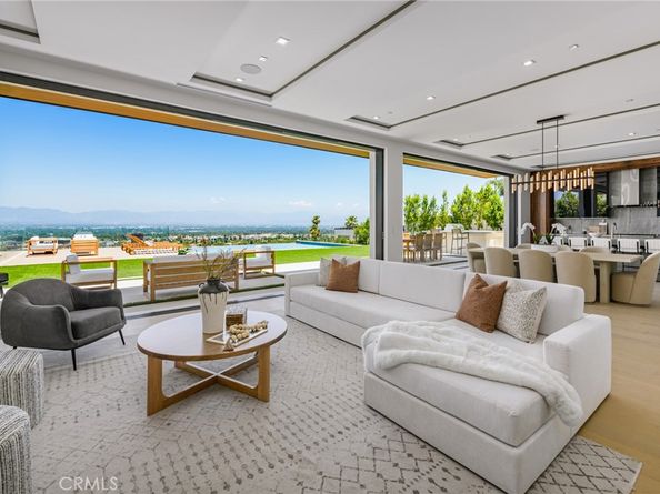 18807 Edleen Drive, Tarzana CA 91356