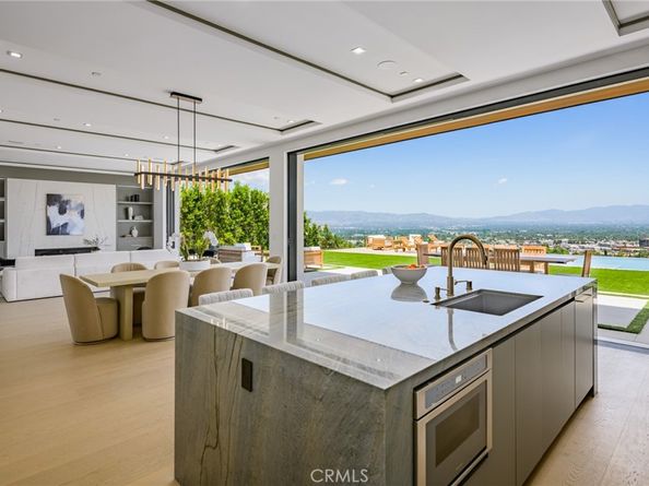 18807 Edleen Drive, Tarzana CA 91356