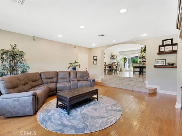 11538 Zelzah Avenue, Granada Hills CA 91344