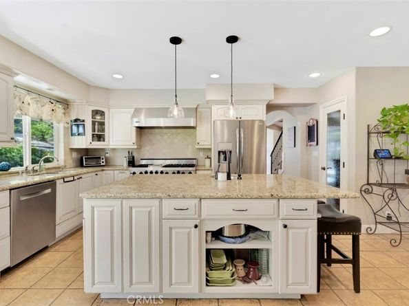 11538 Zelzah Avenue, Granada Hills CA 91344