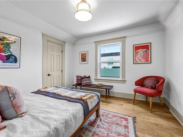 1203 N Normandie Avenue, Los Angeles CA 90029