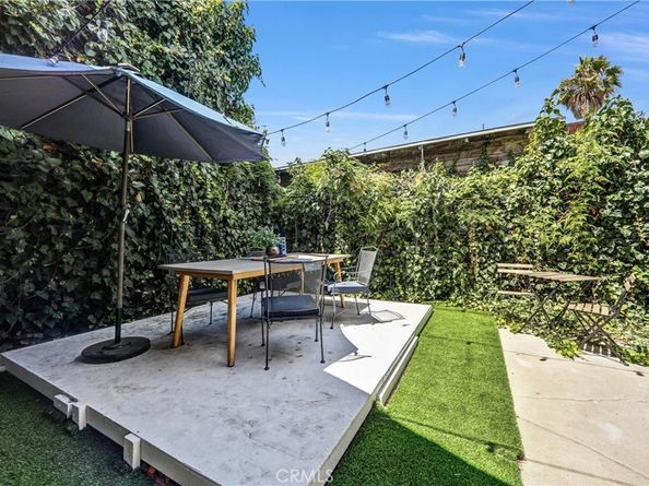 1203 N Normandie Avenue, Los Angeles CA 90029