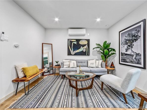 1203 N Normandie Avenue, Los Angeles CA 90029