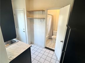 901 N El Centro Avenue, Hollywood CA 90038