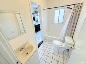 901 N El Centro Avenue, Hollywood CA 90038