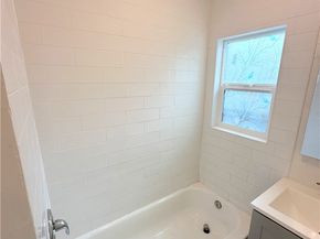 901 N El Centro Avenue, Hollywood CA 90038