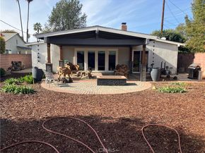 6914 Andasol Avenue, Lake Balboa CA 91406