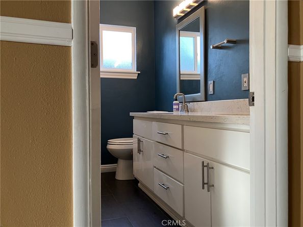 6914 Andasol Avenue, Lake Balboa CA 91406