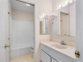 4919 Indian Wood Road 396, Culver City CA 90230