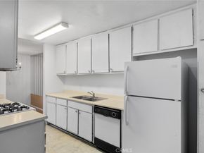 4919 Indian Wood Road 396, Culver City CA 90230