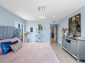 7625 Reseda Boulevard 302, Reseda CA 91335