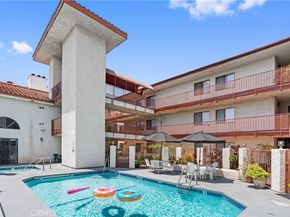 7625 Reseda Boulevard 302, Reseda CA 91335
