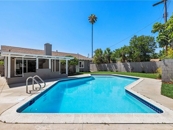 9712 Saloma Avenue, North Hills CA 91343