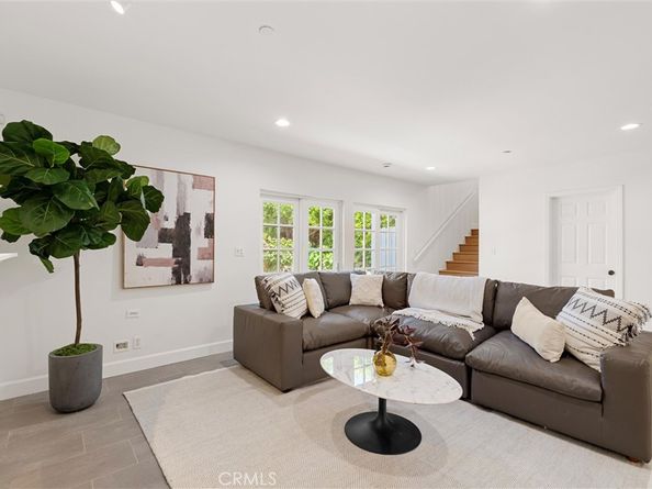 1065 E Harvard Road, Burbank CA 91501