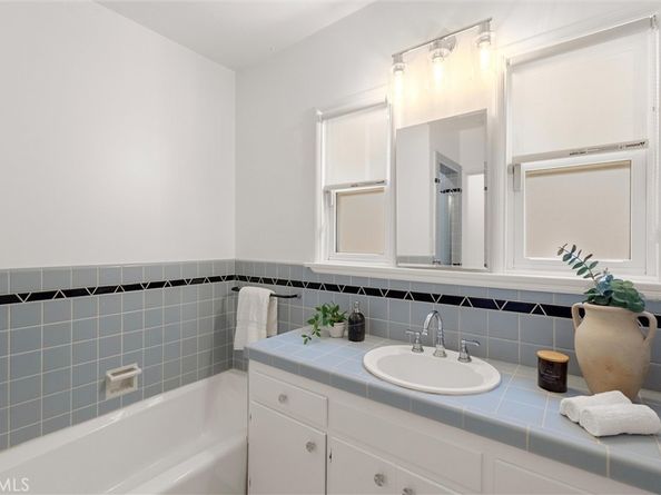 1065 E Harvard Road, Burbank CA 91501