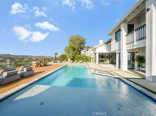32075 Canterhill Place, Westlake Village CA 91361