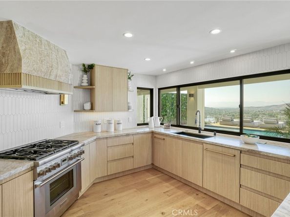 32075 Canterhill Place, Westlake Village CA 91361