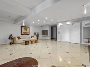 4533 Vista Del Monte Avenue 201, Sherman Oaks CA 91403