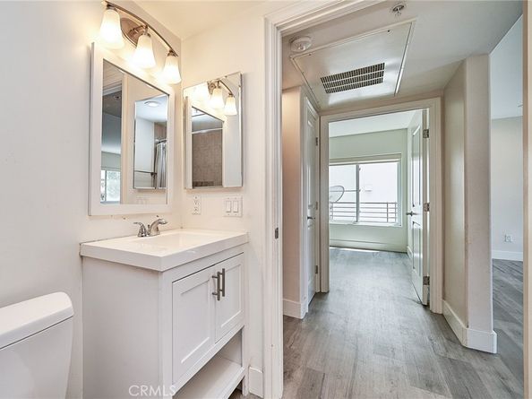 1036 S Serrano Avenue 205, Los Angeles CA 90006