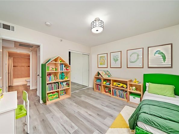 1036 S Serrano Avenue 205, Los Angeles CA 90006