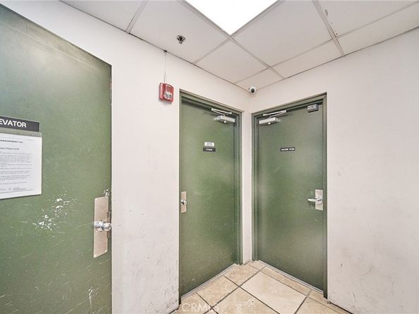 1036 S Serrano Avenue 205, Los Angeles CA 90006