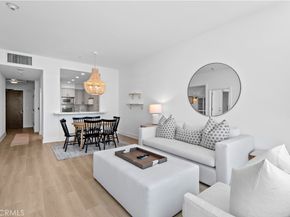 900 W Olympic Boulevard 34F, Los Angeles CA 90015