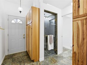 11822 Zelzah, Granada Hills CA 91344