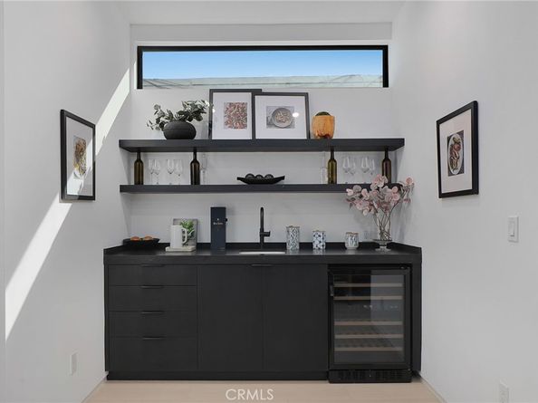 3011 Ocean Front Walk, Venice CA 90291