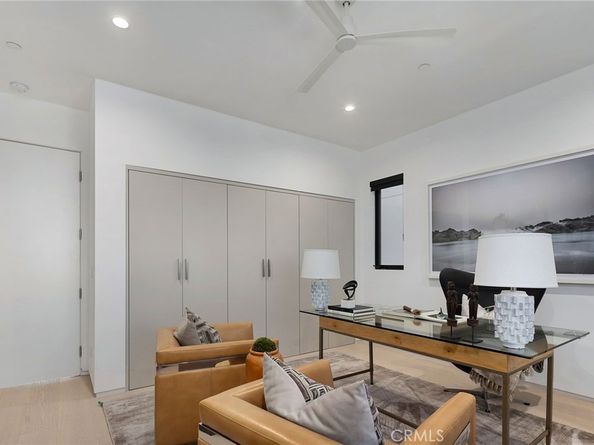 3011 Ocean Front Walk, Venice CA 90291