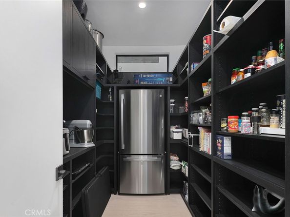 3011 Ocean Front Walk, Venice CA 90291