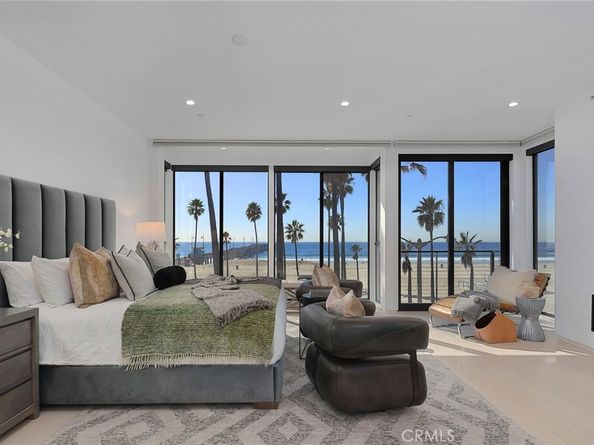 3011 Ocean Front Walk, Venice CA 90291