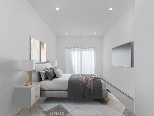 3011 Ocean Front Walk, Venice CA 90291