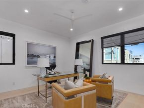 3011 Ocean Front Walk, Venice CA 90291