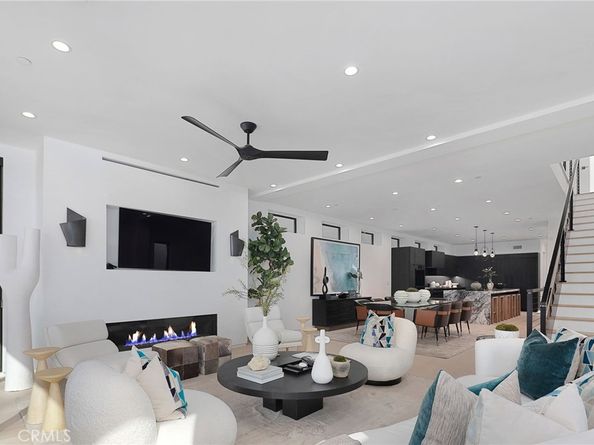 3011 Ocean Front Walk, Venice CA 90291